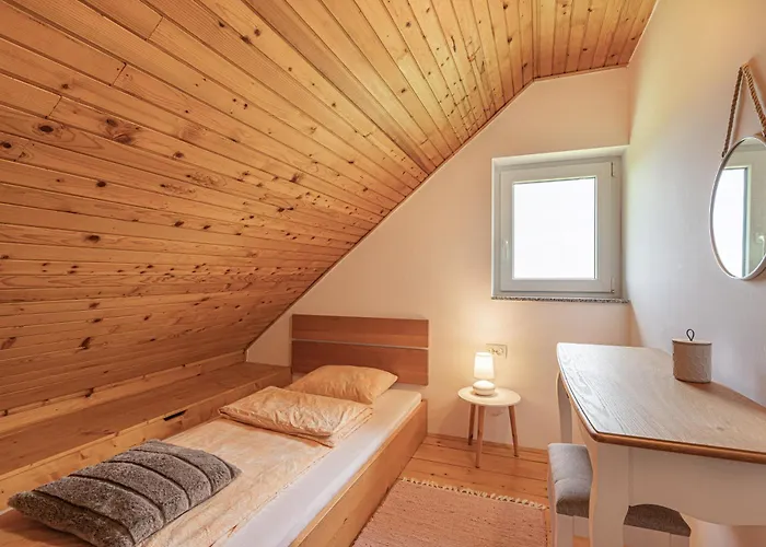 House Podhamer Boris